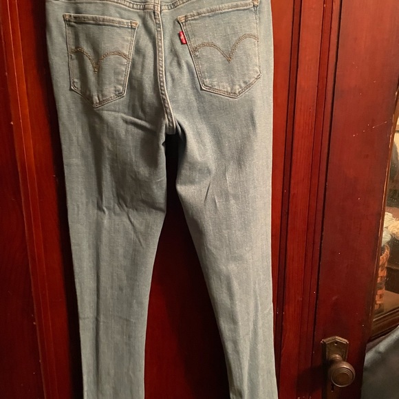 Levis 711 Skinny new WOT - Picture 7 of 8